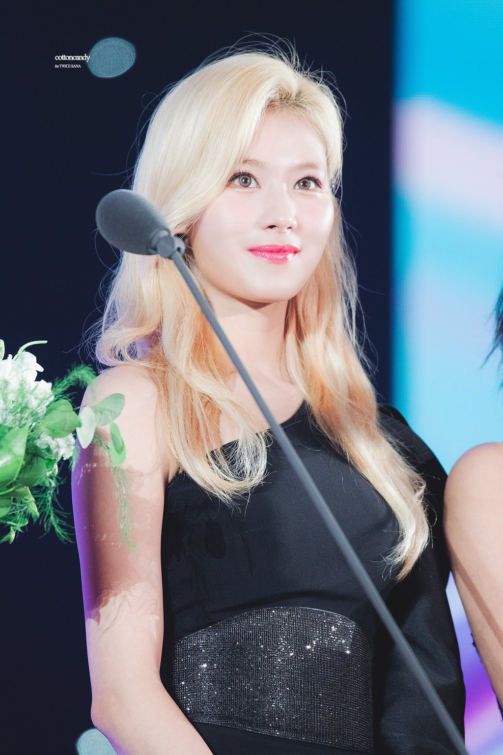 오늘이 생일인 트와이스 사나.jpgif (335장) | 인스티즈