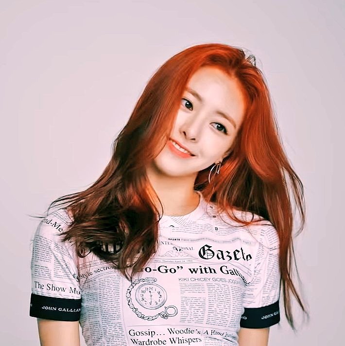 빨간머리가 잘어울리는 ITZY 유나.jpgif | 인스티즈