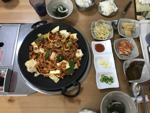 돼지구이연구소 이미지
