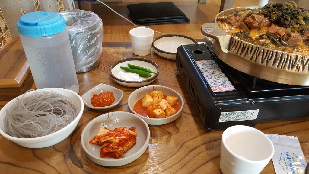 천천만만 감자탕 이미지