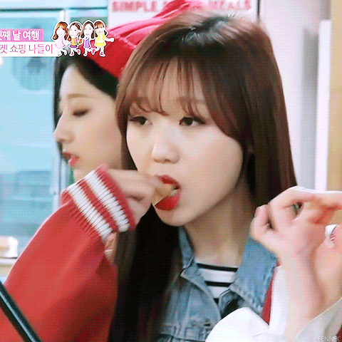 [러블리즈] 평소보다 아침을 많이 먹어서 수정이 | 인스티즈