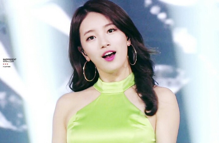코디가 옷스타일은 똑같지만 색깔만 다르게 입혀서 나왔더 활동 | 인스티즈